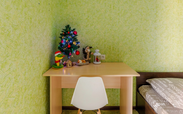 Квартира PrezentHaus на Чичканова 70б