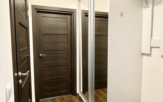 Sdaetsya Kvartira Na Naberezhnoy Reki Nevy Flat