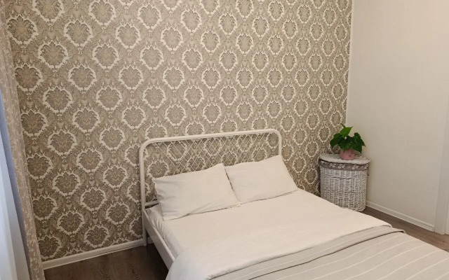 Апартаменты Квартира AlexHome РП Свердловский Алексея Короткова 1