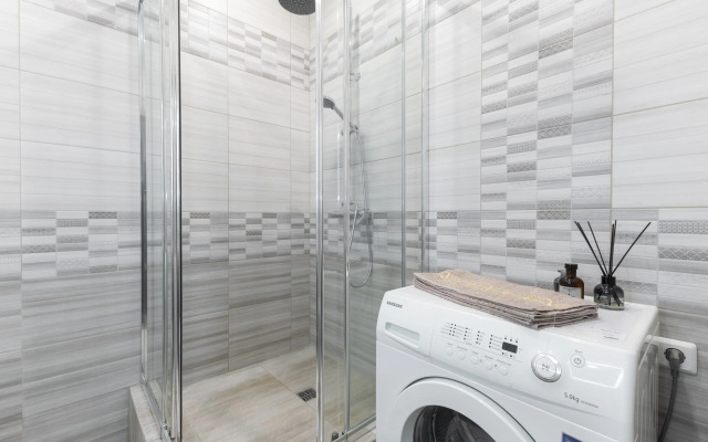 Komfort Na Adelya Kutuya Apartment