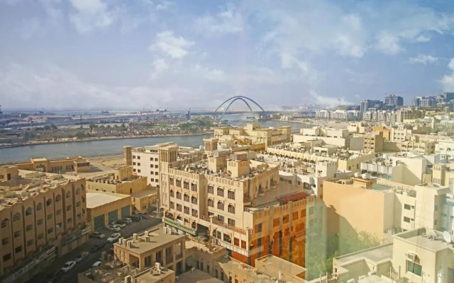 Отель The George Hotel