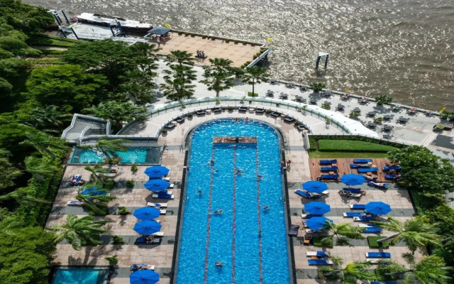 Отель Chatrium Riverside Bangkok