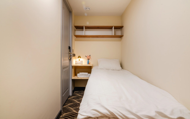 Aykun Capsule Hotel