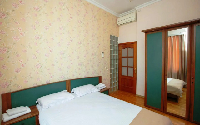Old City Hatefi Apartment hotel