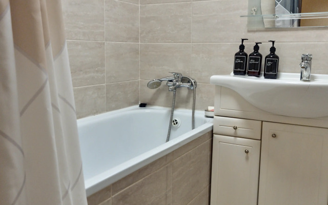 Uyutnaya I Prostornaya Odnushka Flat