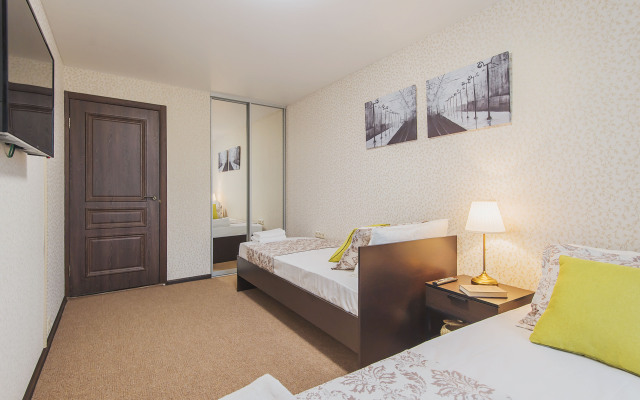 GM ryadom s Ekspocentrom i Belym domom Apartments