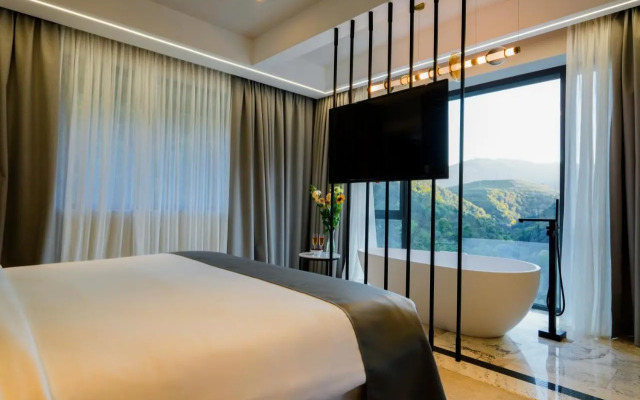 Mounthree Resort Hotel