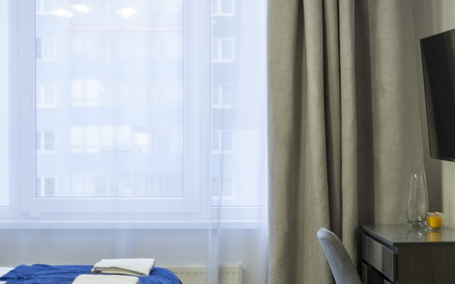 LuxApart U Metro Kupchino Apartment