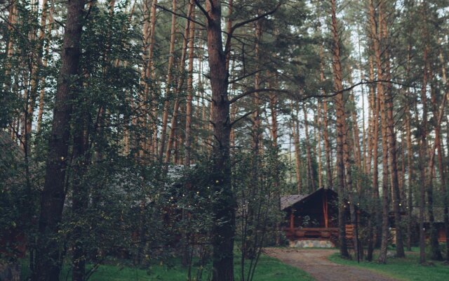 Derevnya Berendeevka Hotel