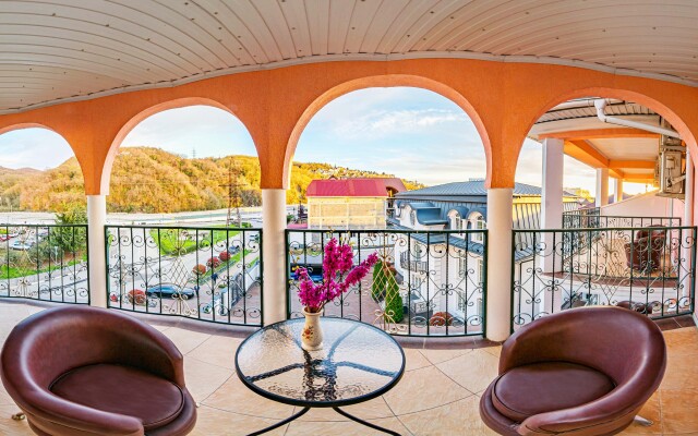 Nelli Resort Hotel