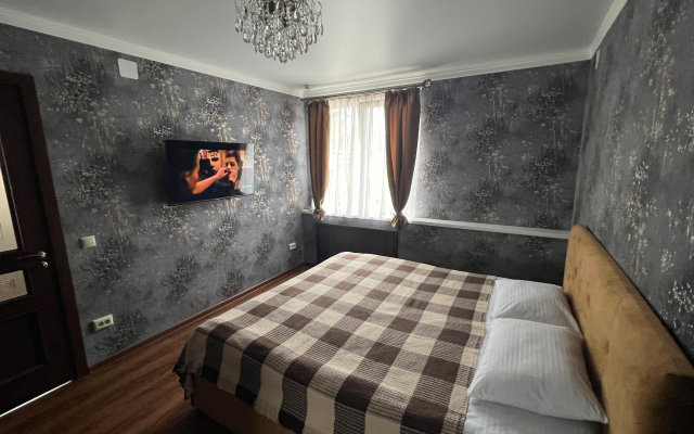 Svoi Guest House