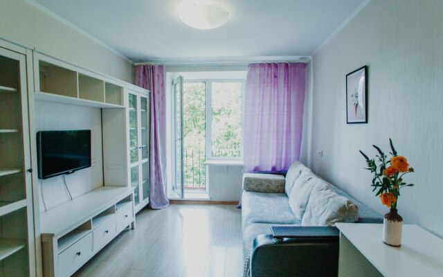 Апартаменты около Академической вблизи парка