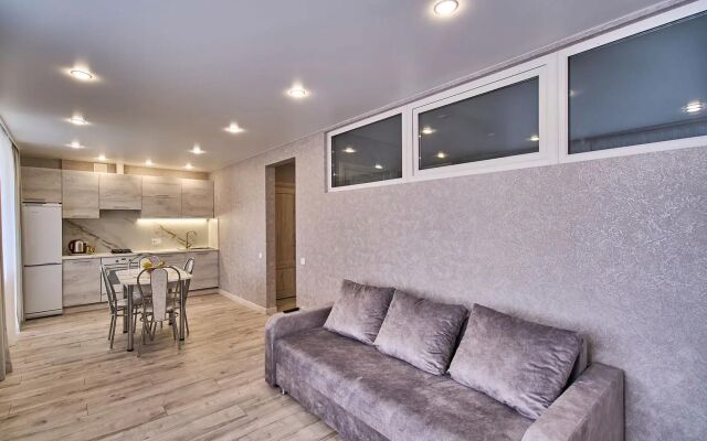 Ryadom S Tsentrom Goroda Flat