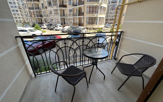 Квартира трехкомнатная Крымская 22