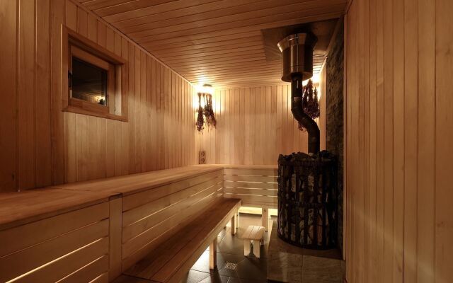 S Baney Private House