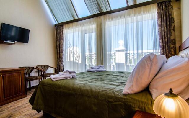 Ritsk Hotel