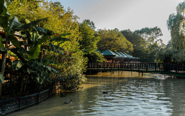 Recreation center Achigvar Lake