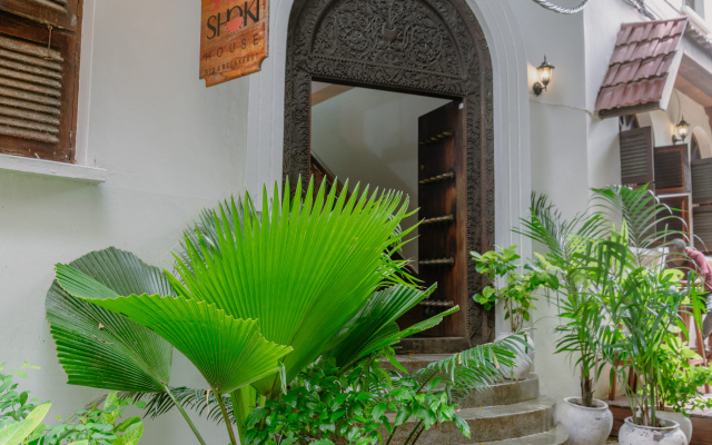 Shoki Shoki House Stone Town Hotel