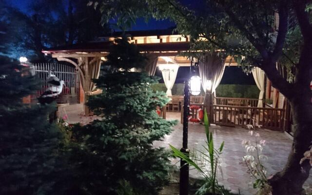 Yakor Fishing-Hunting Hotel