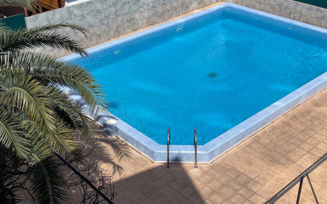 Lazur Allama Group Guest house