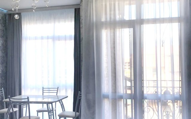 Na Nizhneimeretinskoy 143 Apartments 2