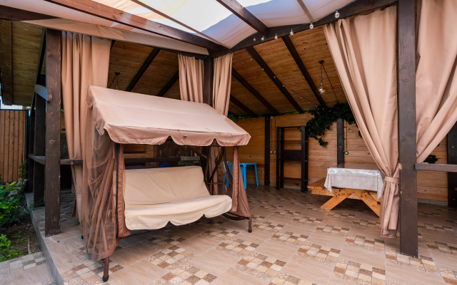 Nikos Guest House