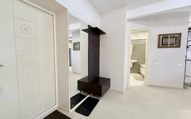 Apartamenty Uyutnaya Dvukhkomnatnaya Kvartira Ryadom S Tsumom