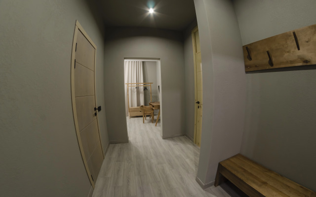 Uluchshenny S Balkonom 13 Apartments