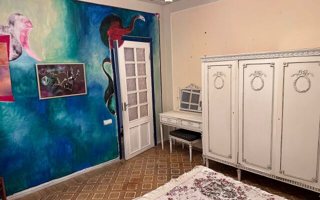 Aram Guest house