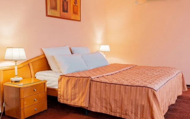 Отель Академическая