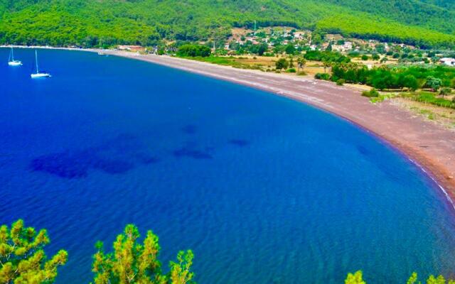 Akdeniz Pansiyon Bed&Breakfast