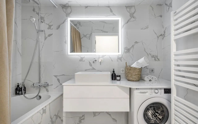 Апартаменты На Колоскова 8