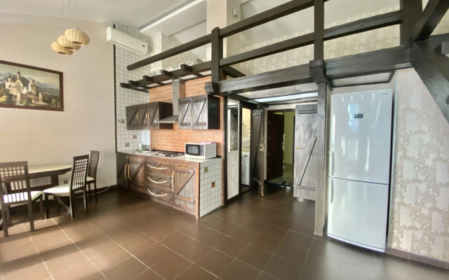 Апартаменты Двухуровневые с Балконом