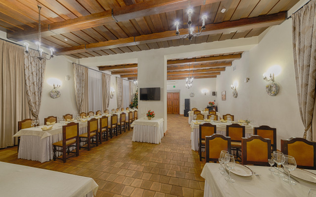 Monastyrski Minsk City Centre Hotel