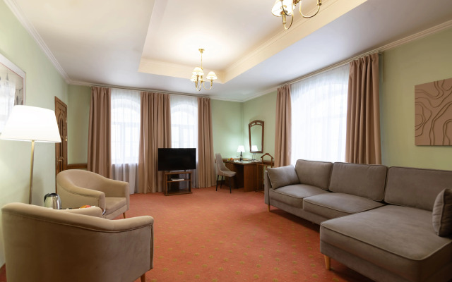 Sretenskaya Hotel