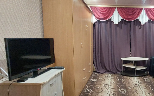 Квартира двухкомнатная Космонавтов 17