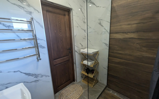 Частный дом озле реки