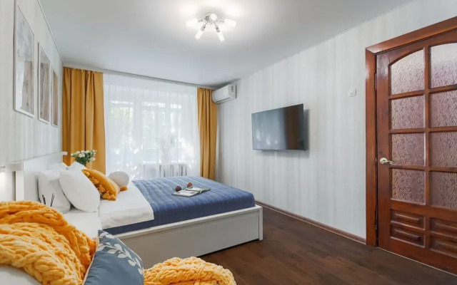 Na Budyonnovskoy 195 Flat