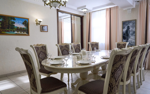 Pano Castro Hotel