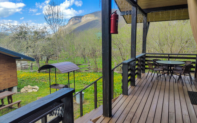 Dacha Karamel Guest House