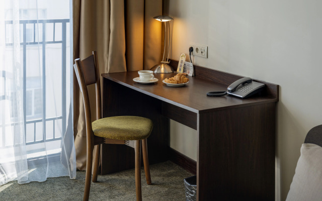 Citrus Hotel