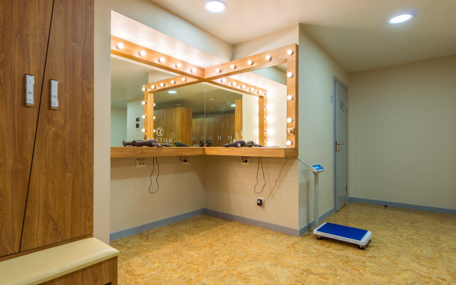 Reston Hotel & Spa