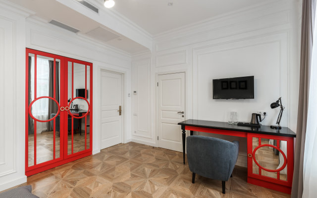Welcome House Hotel
