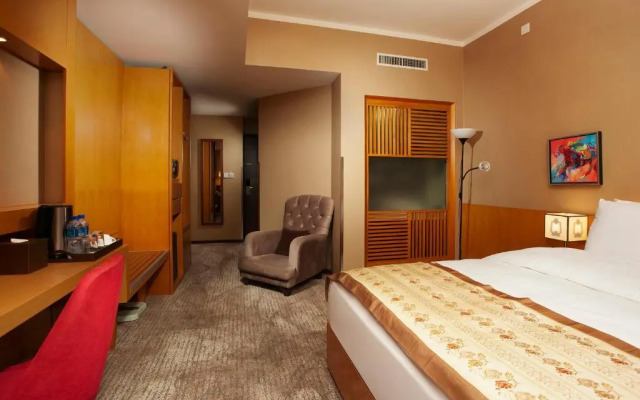 Ramada by Wyndham Ulaanbaatar Citycenter Hotel