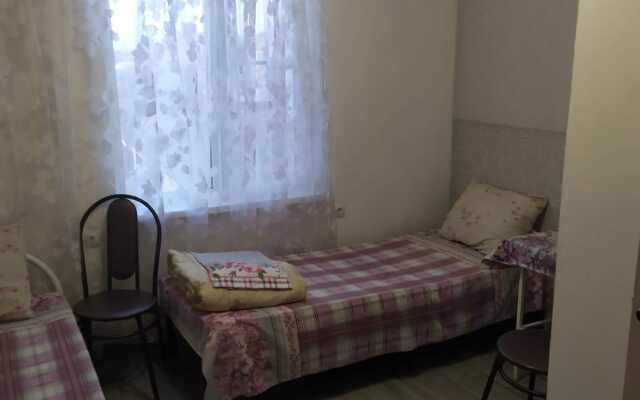 Gostevoy Dom Prigorodnaya 2 Guest House