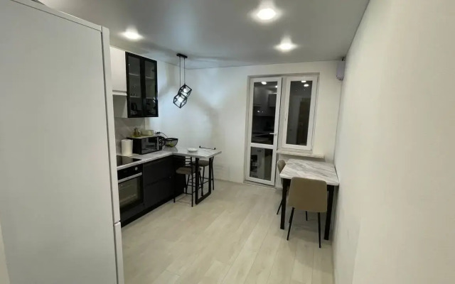 Апартаменты на проспекте Геннадия Айги 20