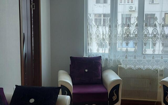 Kvartira U Berega Chyornogo Morya Apartments