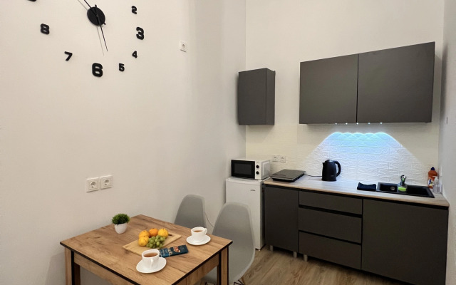 Na Ulitse Krasnolesyya 100\4 Flat