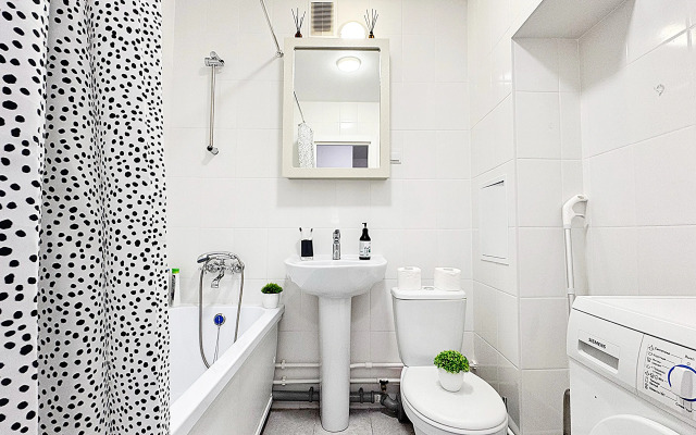 Апартаменты Ижора Апарт в ЖК Новое Колпино с красивым балконом