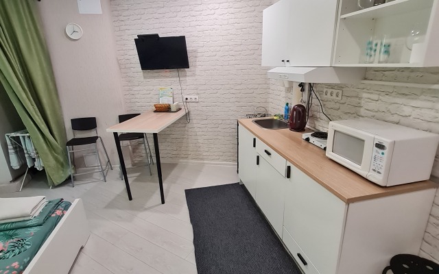 Studiya Na Ulitse Dmitrievoy 32b Green 7 Apartments